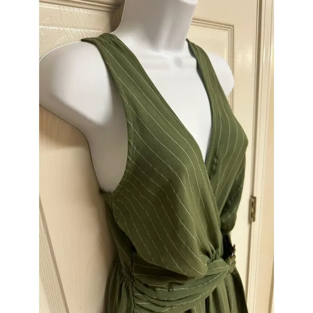 Flying Tomato Sleeveless Wide Leg Belted Jumpsuit in Green‎ Size Small